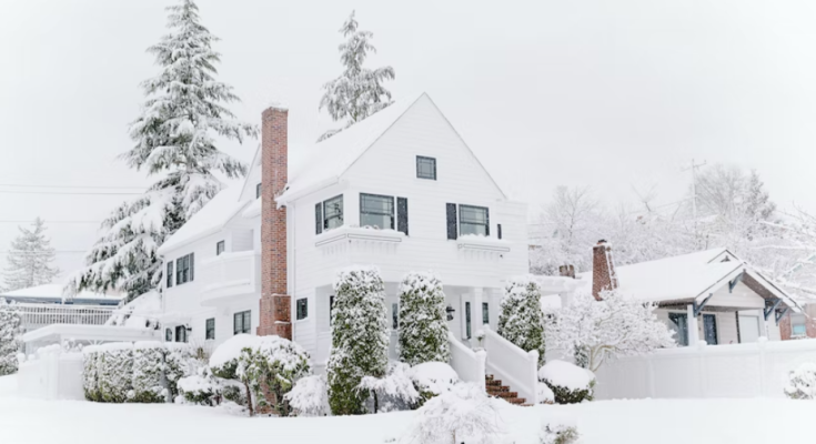4 Things Every Homeowner Should Do Before Winter Starts